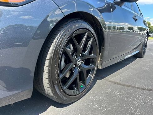 Used 2024 Honda Civic Sport image 12