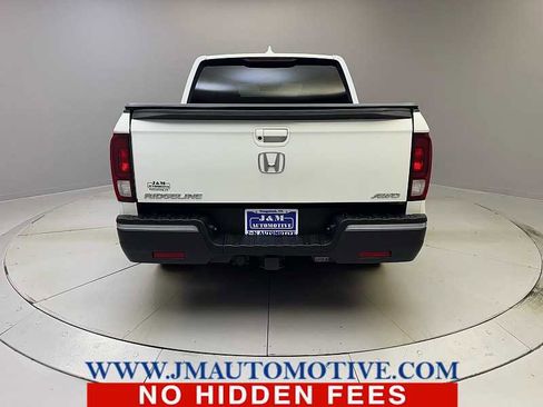 Used 2020 Honda Ridgeline Sport image 4