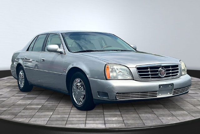 Used 2005 Cadillac De Ville w/ Limited Edition Package FWD image 3