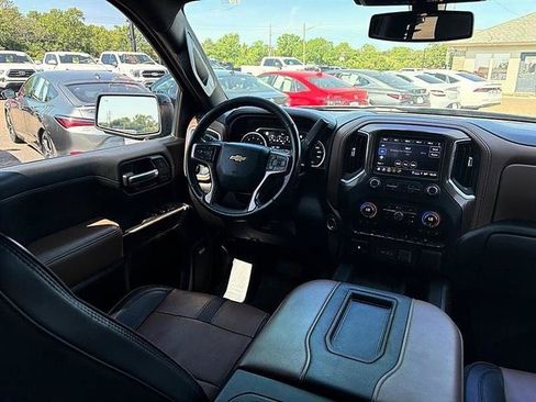 Used 2022 Chevrolet Silverado 1500 High Country image 47