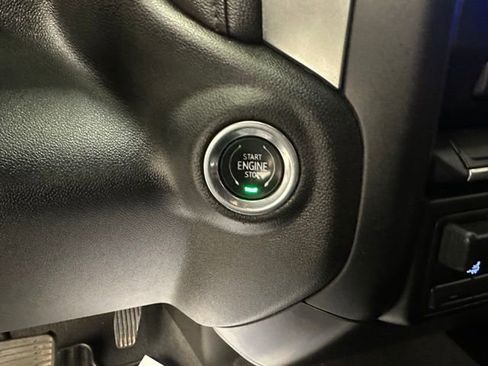 Used 2020 Chevrolet Silverado 1500 LT w/ All-Star Edition image 27