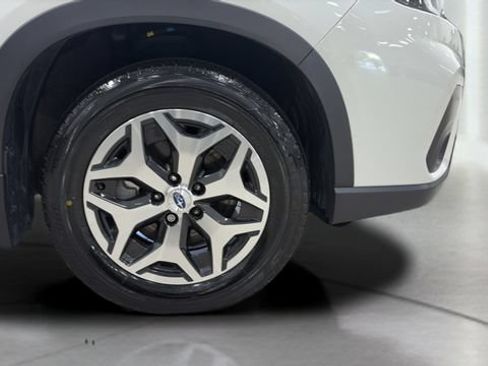 Used 2020 Subaru Forester Premium AWD/4WD image 25