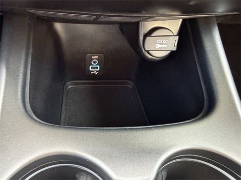 Used 2020 Dodge Journey SE image 29