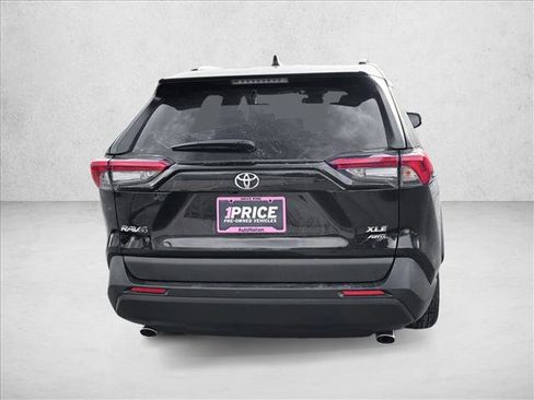 Used 2025 Toyota RAV4 XLE image 6