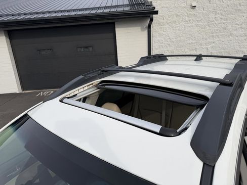 Used 2016 Subaru Outback 2.5i Limited image 9