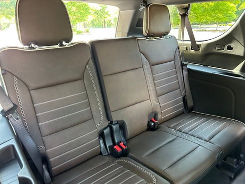 Used 2026 GMC Yukon XL Denali Ultimate AWD/4WD image 51