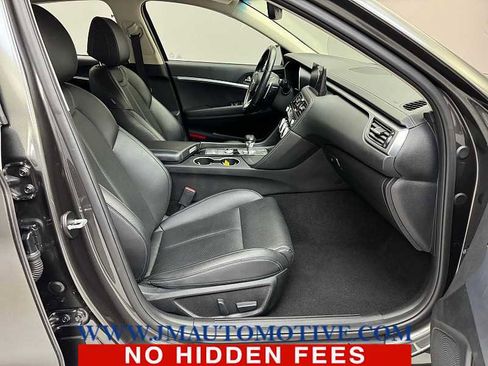 Used 2022 Genesis G70 2.0T image 19