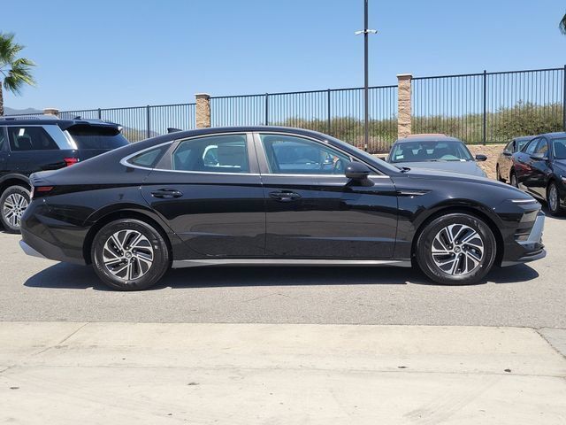 New 2026 Hyundai Sonata Blue FWD image 30