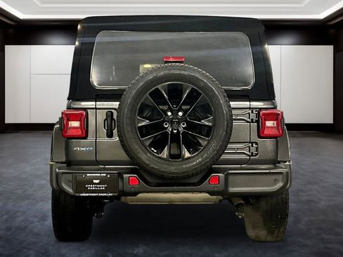 Used 2021 Jeep Wrangler Unlimited Sahara w/ Cold Weather Group image 5