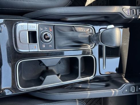 Used 2024 Kia Telluride EX AWD/4WD image 17