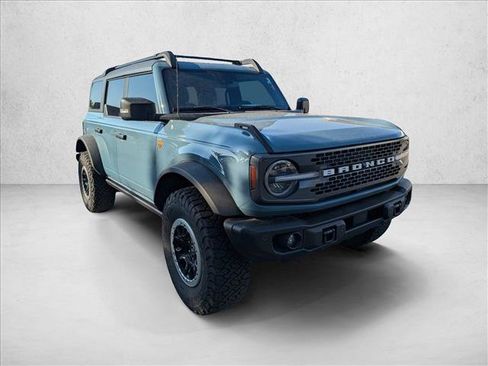 Used 2022 Ford Bronco Badlands w/ Sasquatch Package AWD/4WD image 3