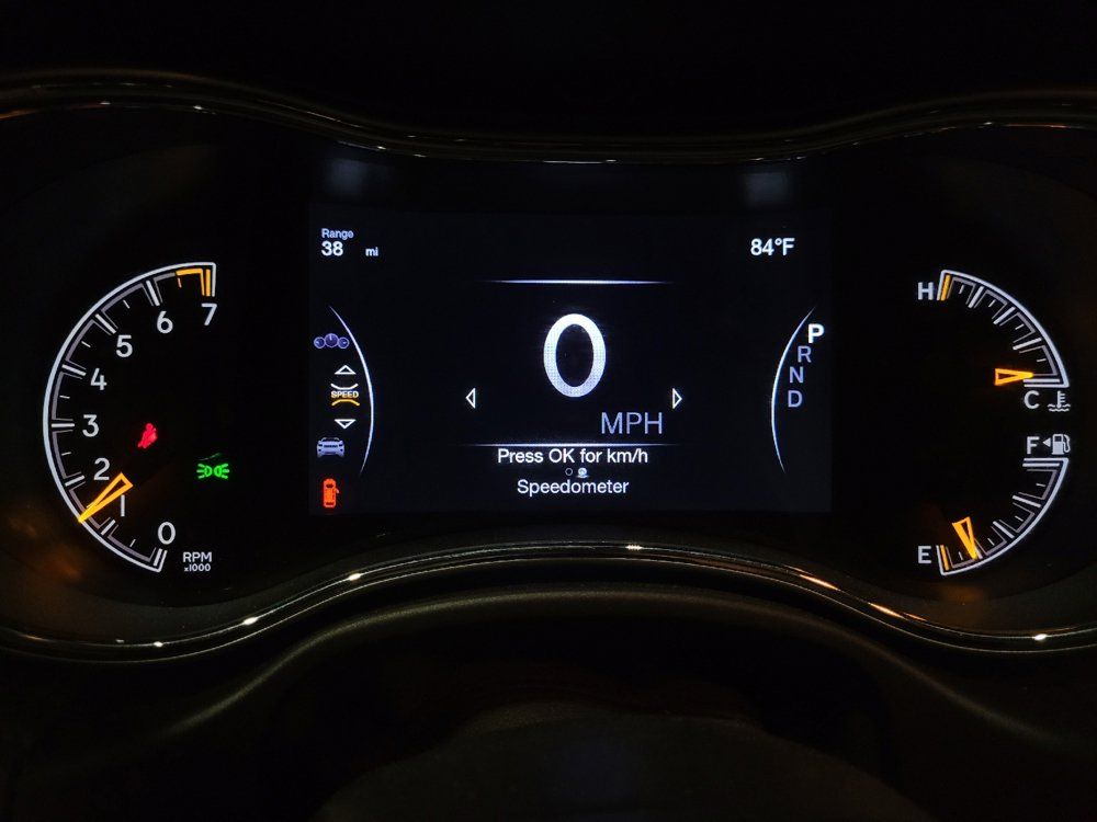 Used 2019 Jeep Grand Cherokee Overland AWD/4WD image 23