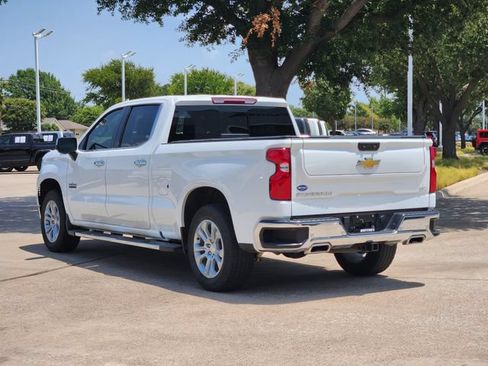 Used 2025 Chevrolet Silverado 1500 LTZ AWD/4WD image 5