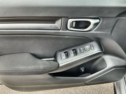 Used 2025 Honda Civic Sport image 21