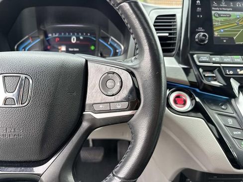 Certified 2022 Honda Odyssey Touring image 23
