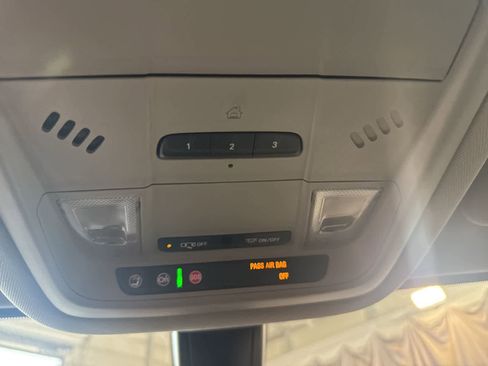 Used 2019 GMC Acadia SLT w/ LPO, Cargo Package image 26