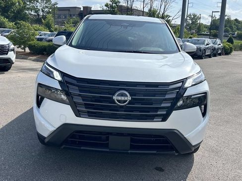 New 2026 Nissan Rogue SV AWD/4WD image 2