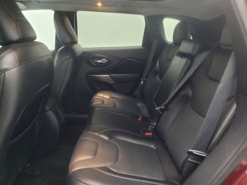 Used 2020 Jeep Cherokee Limited AWD/4WD image 18