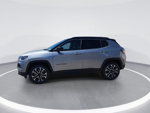 Used 2024 Jeep Compass Limited AWD/4WD image 5