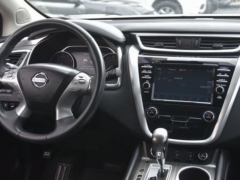 Used 2017 Nissan Murano SL w/ SL Technology Package image 2