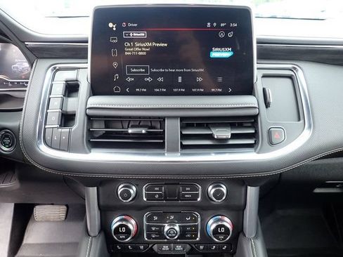 Used 2024 GMC Yukon SLT AWD/4WD image 29