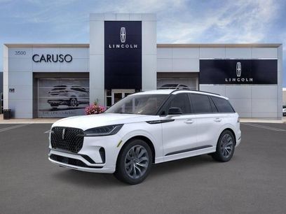 New 2026 Lincoln Aviator AWD w/ Jet Appearance Package