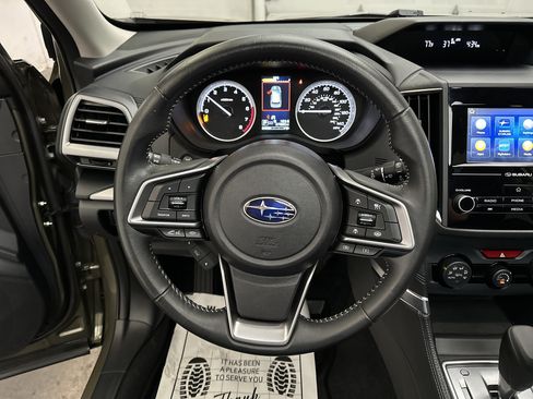 Used 2024 Subaru Forester Premium AWD/4WD image 24
