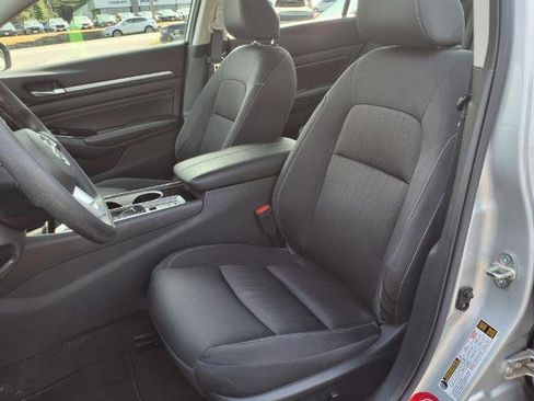 Certified 2021 Nissan Altima 2.5 SV image 6