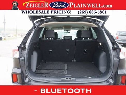 Used 2020 Ford Escape SEL image 10
