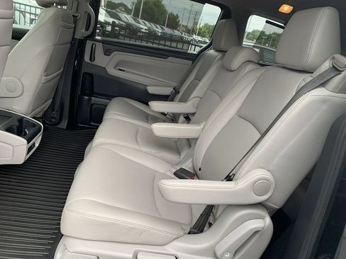 Used 2023 Honda Odyssey Touring image 15
