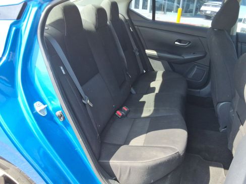Used 2022 Nissan Sentra SV FWD image 32