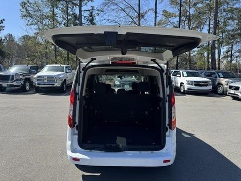 Used 2016 Ford Transit Connect XLT image 16