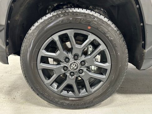 Used 2025 Toyota Tundra Platinum image 71