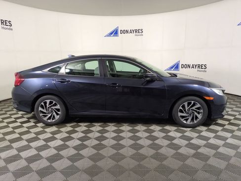 Used 2017 Honda Civic EX image 6