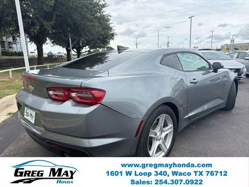 Used 2019 Chevrolet Camaro LT RWD image 3