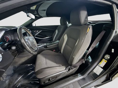 Used 2017 Chevrolet Camaro SS image 22