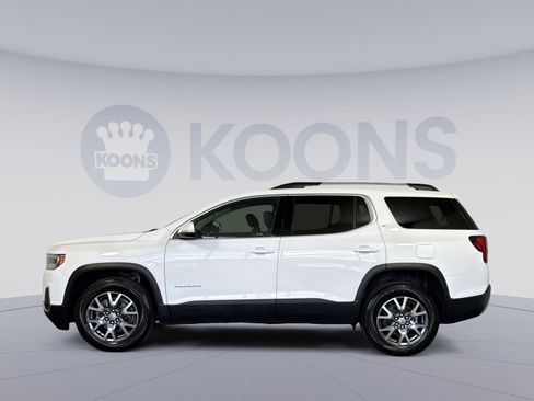 Used 2023 GMC Acadia SLT AWD/4WD image 2