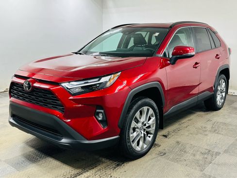 Certified 2023 Toyota RAV4 XLE Premium image 3