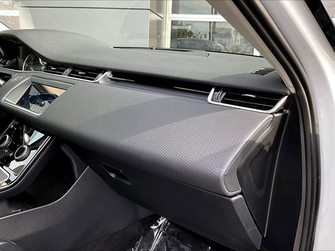 Used 2020 Land Rover Range Rover Evoque S image 16