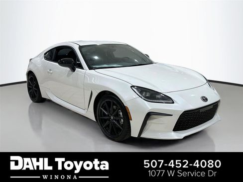 New 2025 Toyota GR86 Premium image 1