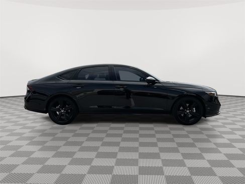 Used 2024 Honda Accord Sport image 5