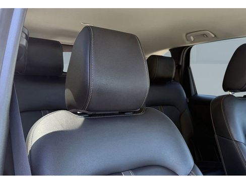 Used 2024 MAZDA CX-90 3.3 Turbo w/ Select Package image 16