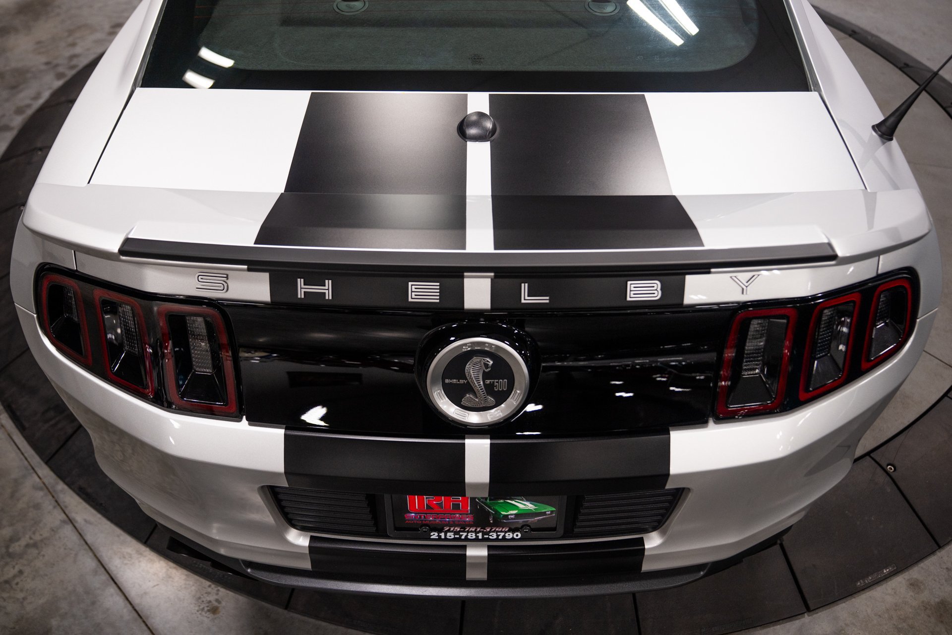 Used 2013 Ford Mustang Shelby GT500 RWD image 37