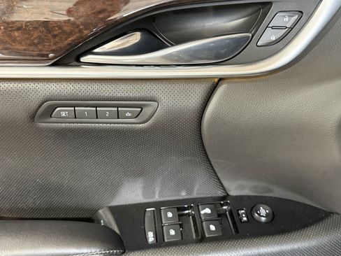 Used 2014 Cadillac XTS Luxury w/ Driver Awareness Package FWD image 23