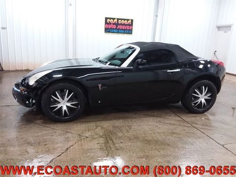 Used 2006 Pontiac Solstice Convertible w/ Premium Package image 5