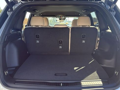 New 2025 Jeep Grand Cherokee Limited image 11