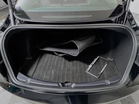 Used 2023 Tesla Model 3 Standard Range image 31