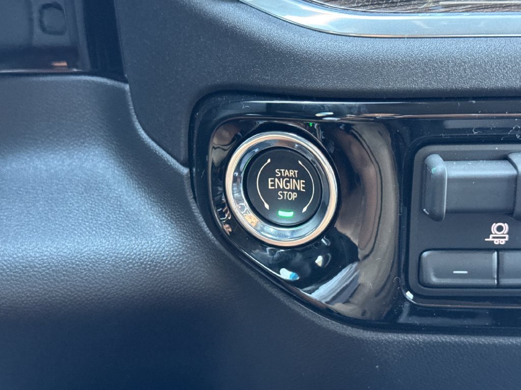 New 2026 Chevrolet Silverado 1500 RST w/ LPO, Dark Essentials Package RWD image 19