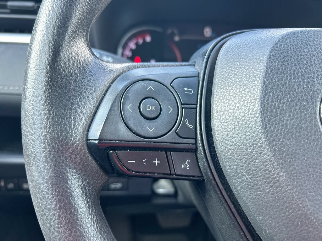 Used 2024 Toyota RAV4 XLE w/ Convenience Package FWD image 16