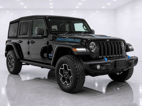 Used 2023 Jeep Wrangler Unlimited Rubicon 4xe w/ Steel Bumper Group AWD/4WD image 7